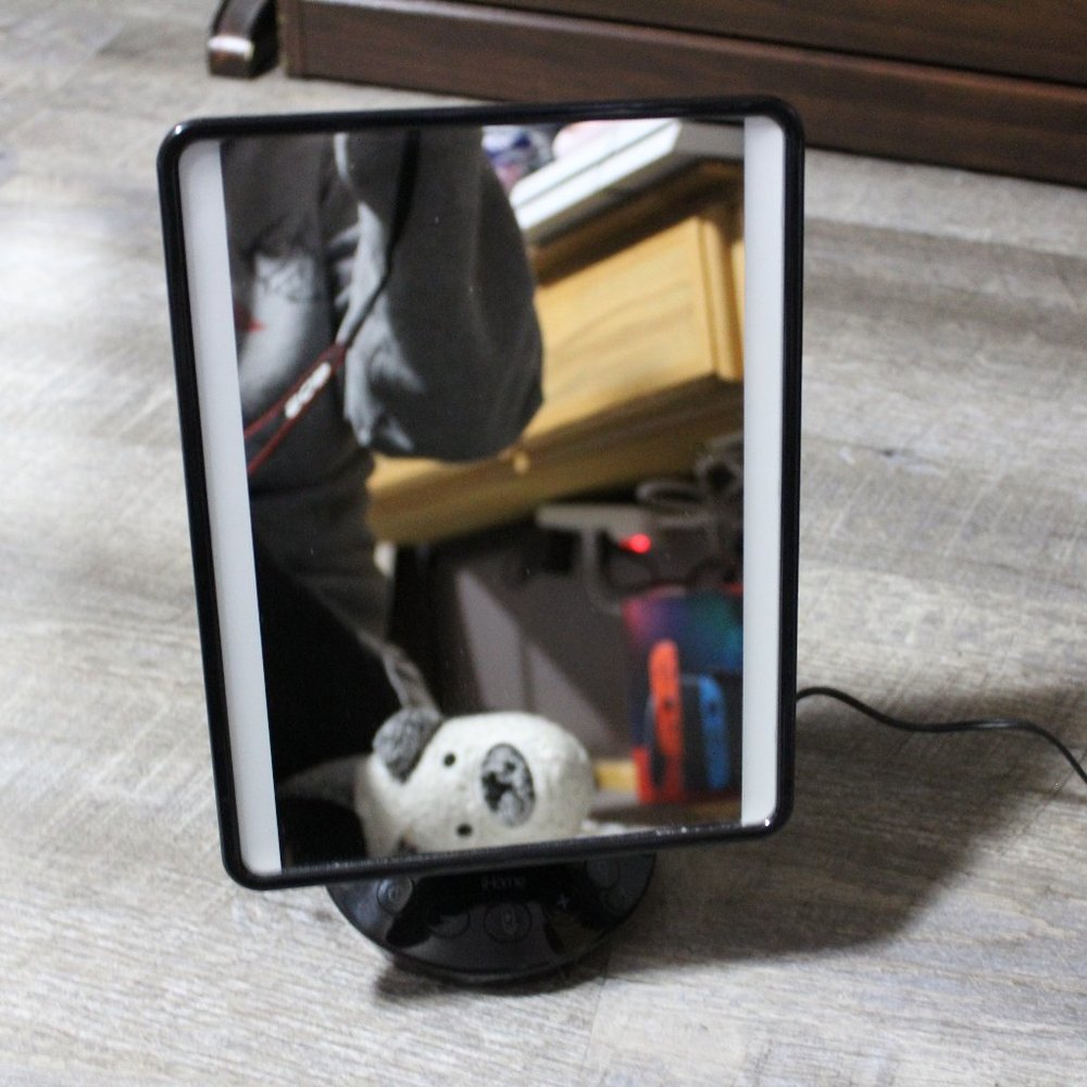 Light Up Makeup Mirror